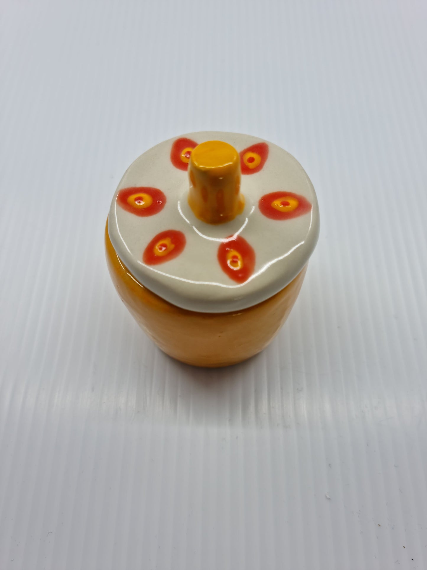 Little jar with lid - Yellow