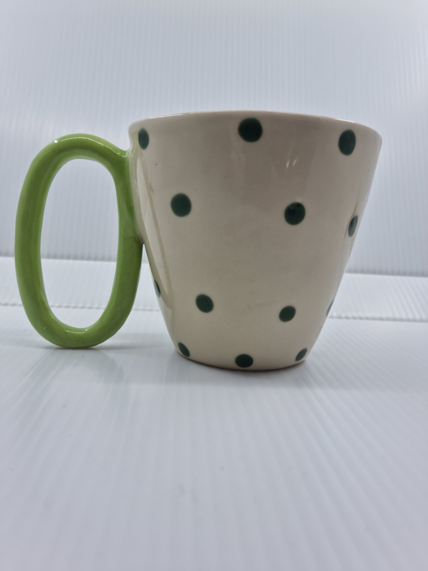 Mug - Green dots