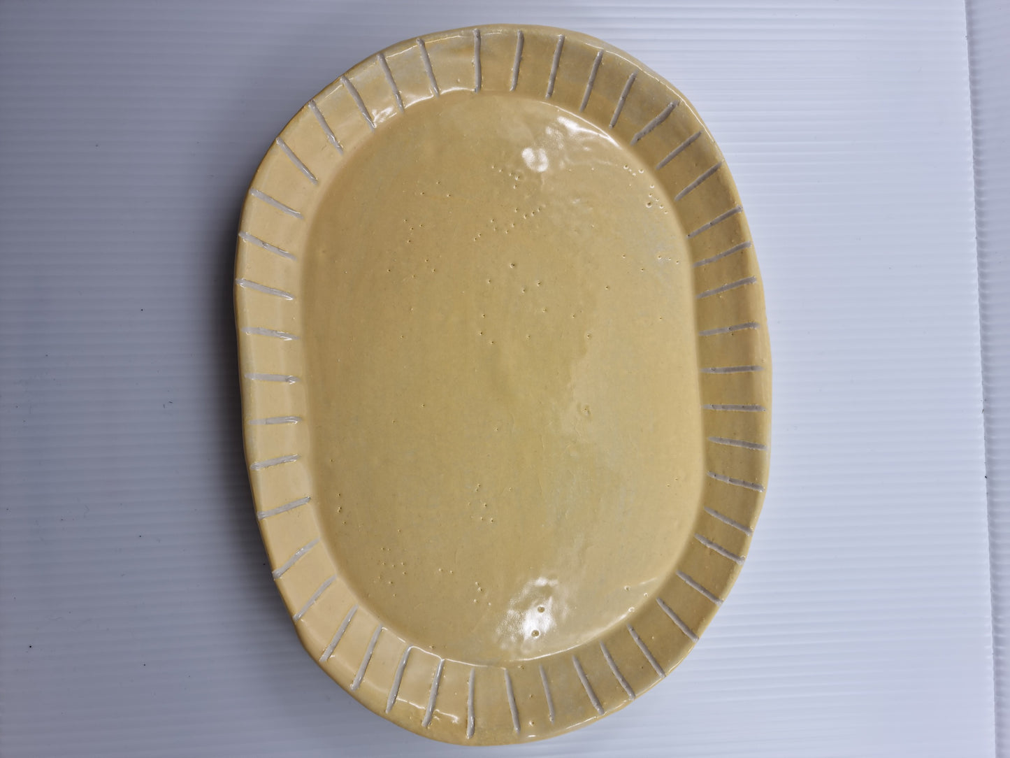 Large oval dish - Yellow