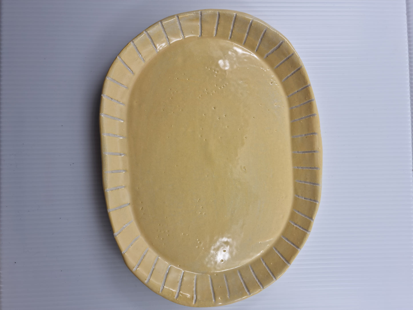 Large oval dish - Yellow