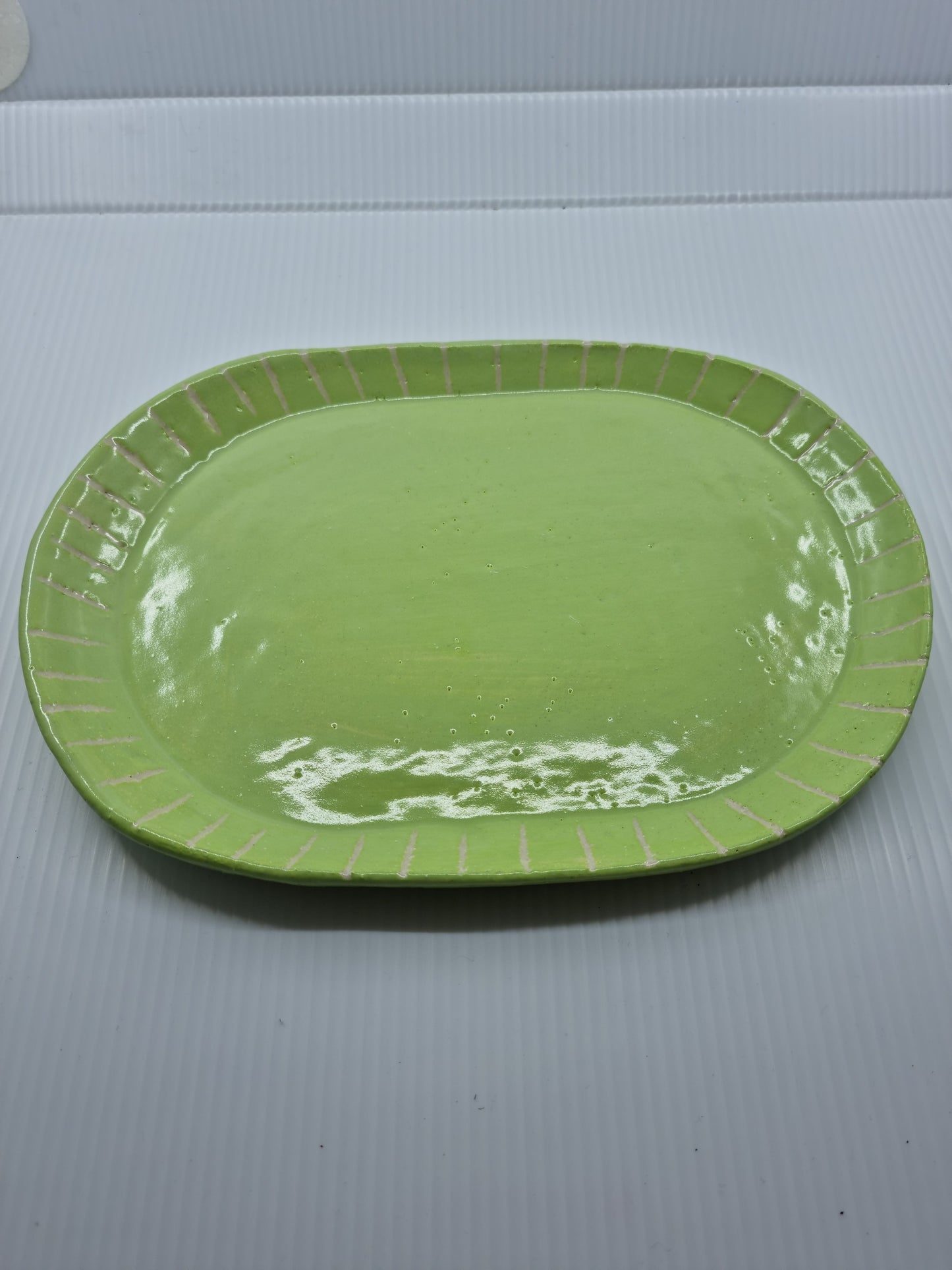 Large oval dish - Lime green