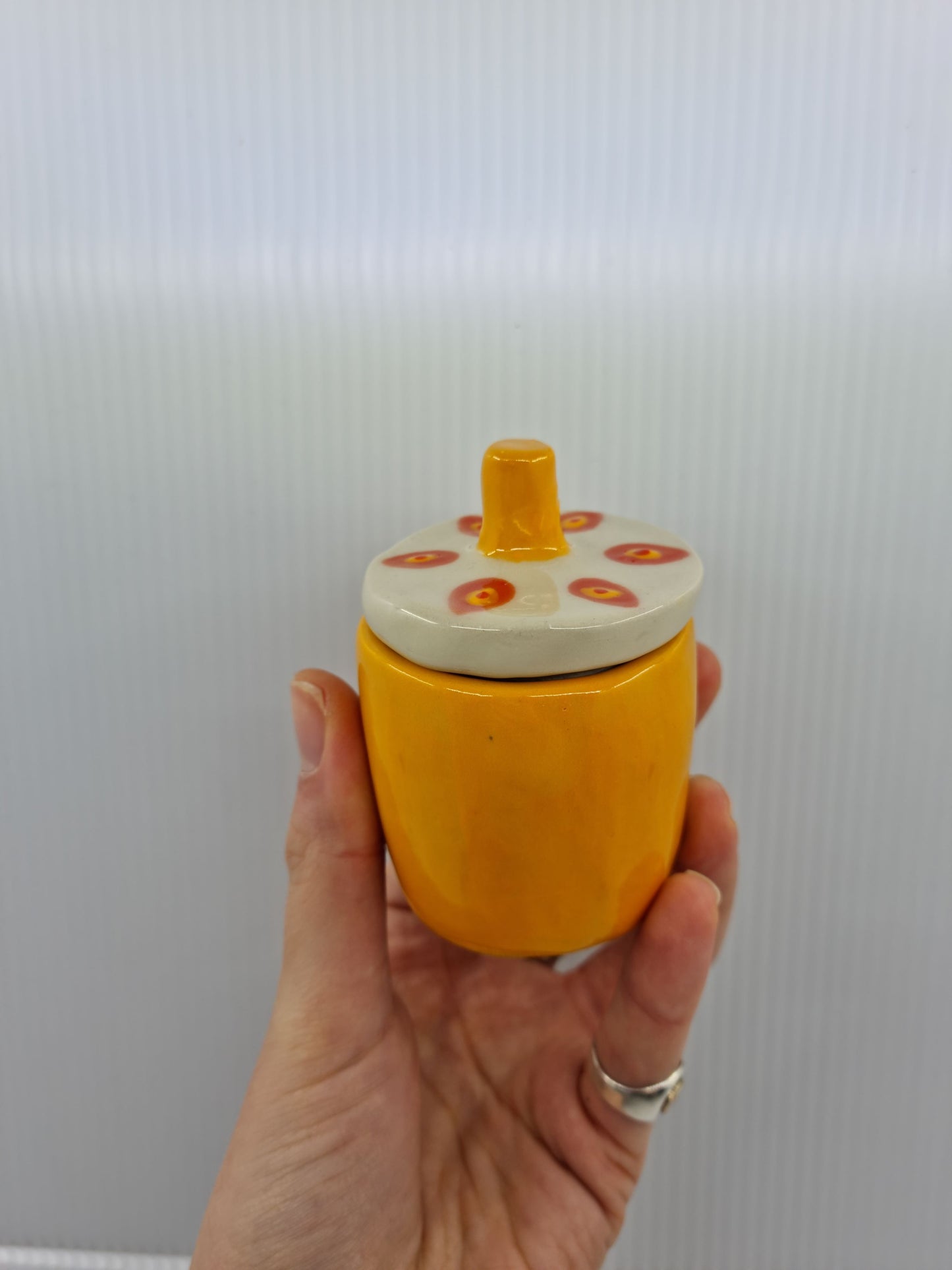 Little jar with lid - Yellow