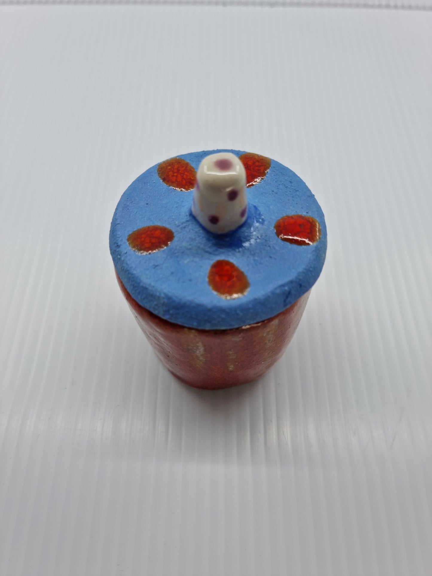 Little jar with lid - Red & blue