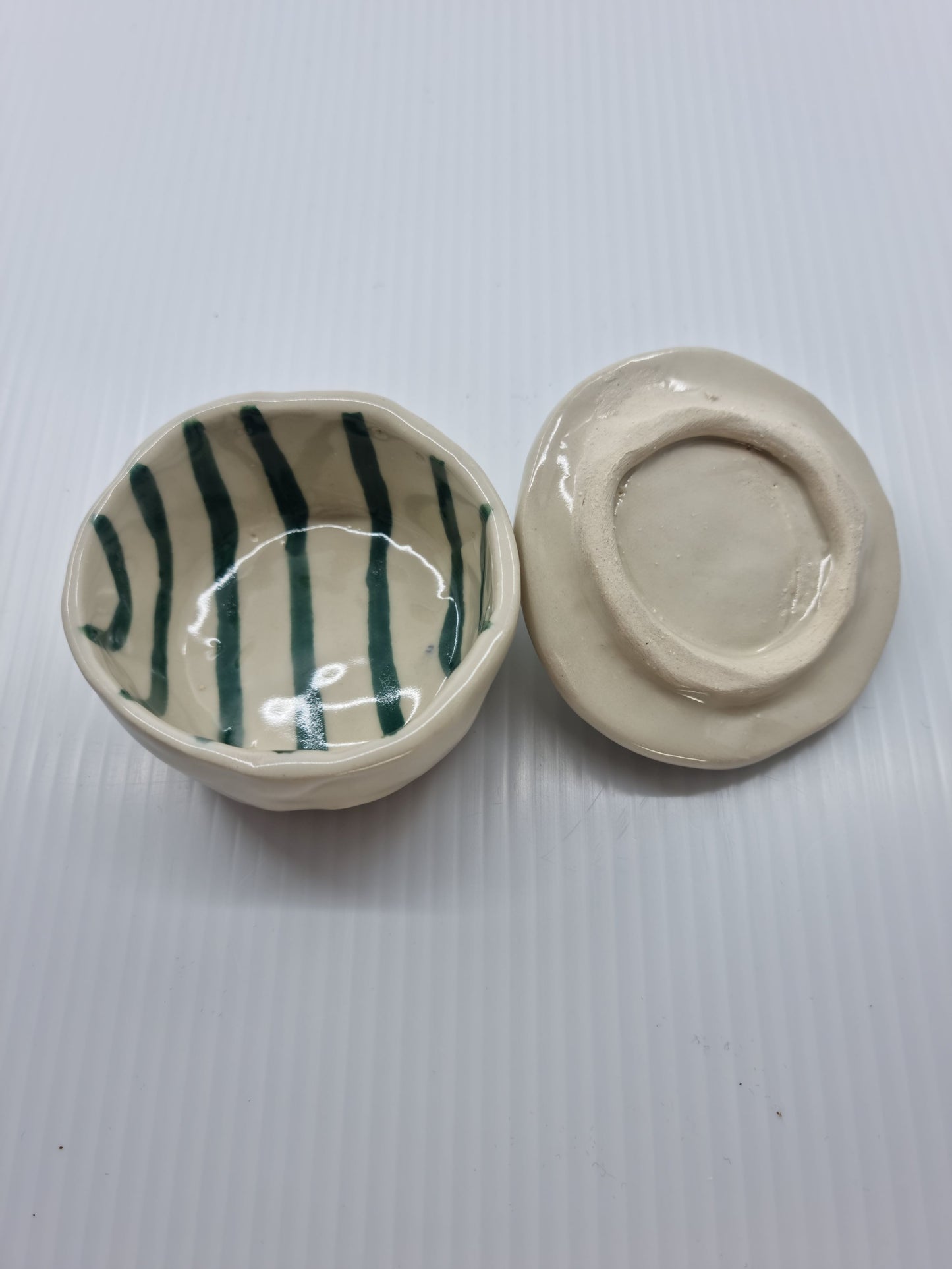 Little jar with lid - White & green